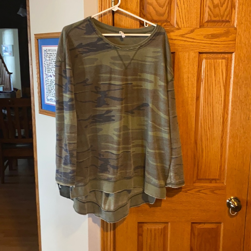 Z supply camo top
